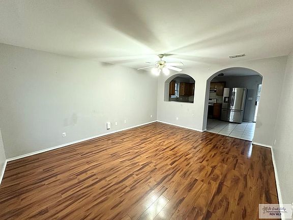 2nd image of 2211 Webster Dr