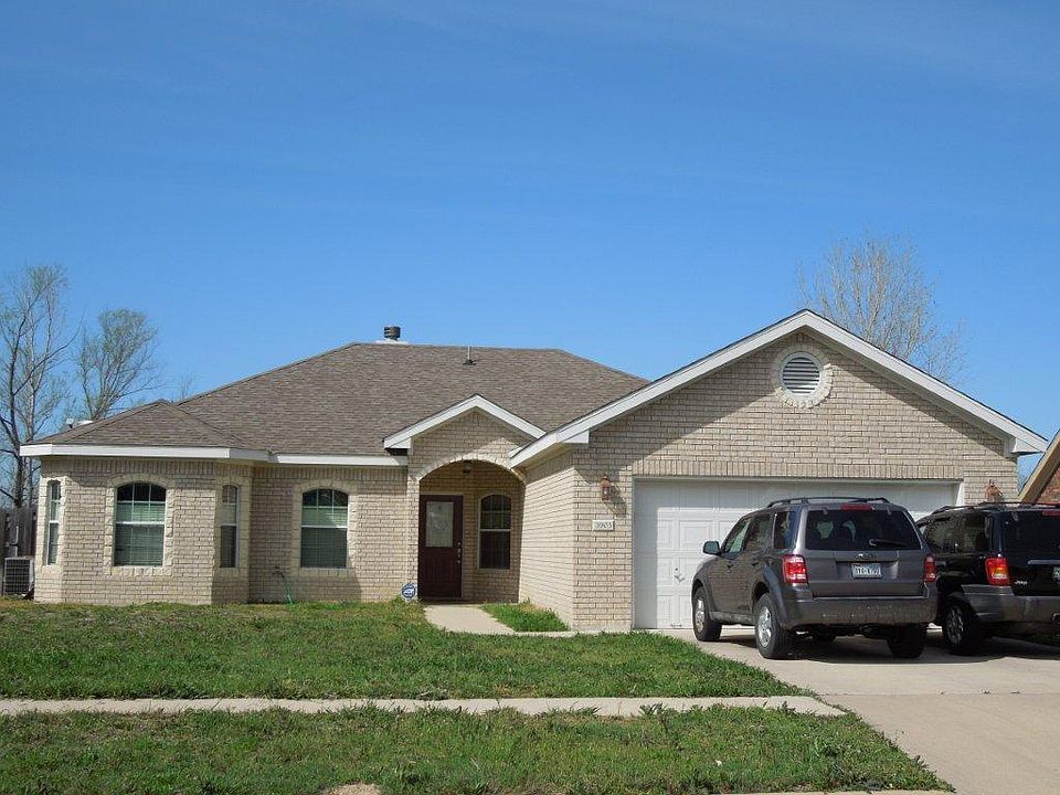 1st image of 3903 Maid Marian Cir