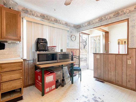 5th image of 4520 Saint Leo Ln