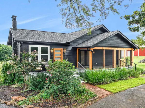 371 Tigerville Rd, Travelers Rest, SC 29690