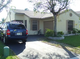690 Shiloh Ter, Fort Lauderdale, FL 33325
