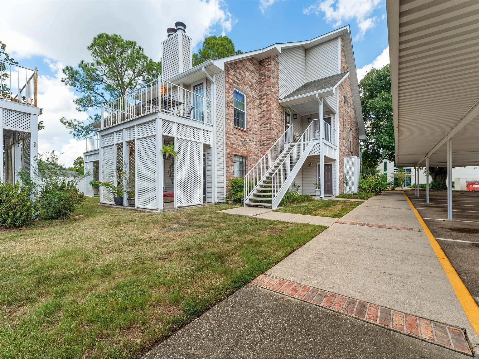 3 bed, 1447 sqft, $1,750 — Photo 1