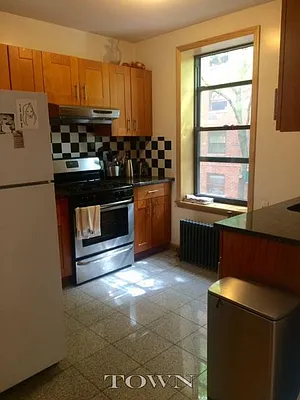Rented by Town Residential | media 4