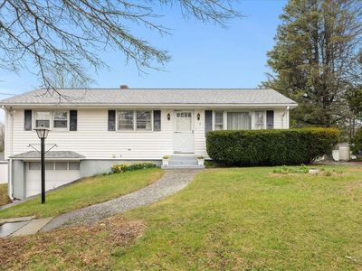8 Ashel St, Westerly, RI, 02891