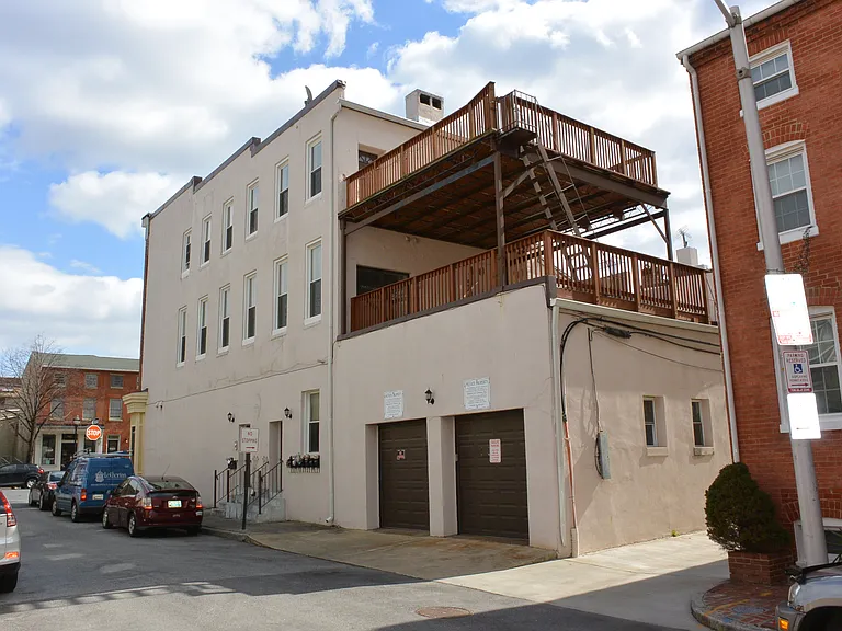 916 Light St #A — Photo 14