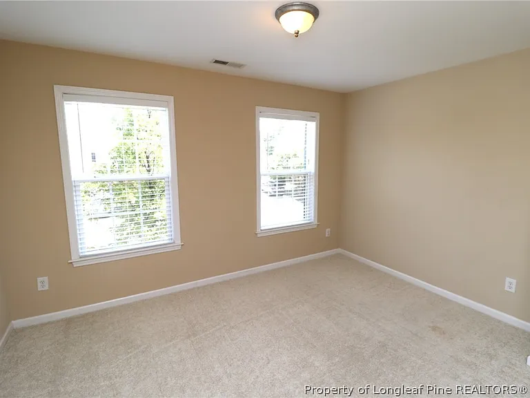 1015 Katie Ln — Photo 28