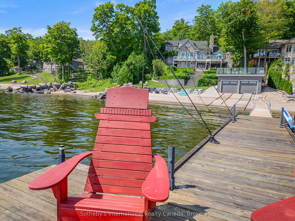 1st image of 29 McArthur Dr