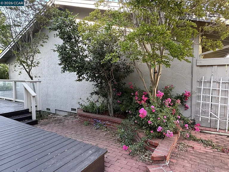 1168 Alta Mesa Dr — Photo 6