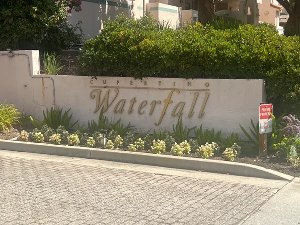 10228 Nile Dr, Cupertino, CA 95014