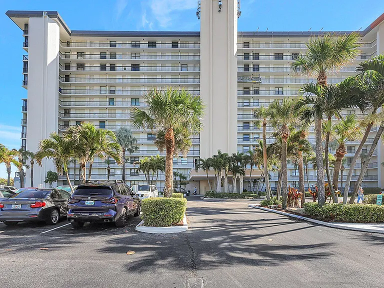 10680 S Ocean Dr #901 — Photo 33
