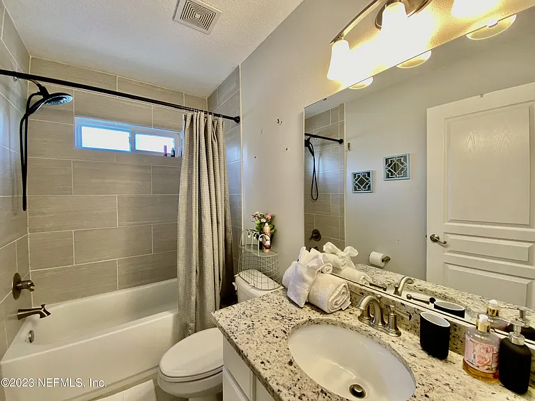 420 5th Ave S — Photo 16
