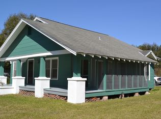 614 Halstead Rd, Ocean Springs, MS 39564