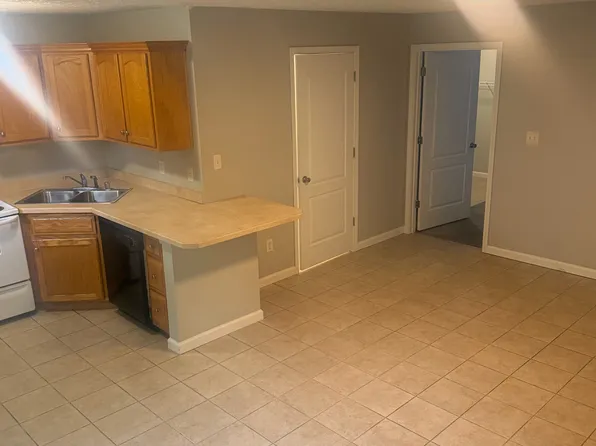 420 Scaffold Cane Rd #3, Berea, KY 40403