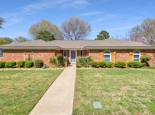 2307 Leonard Ct, Arlington, TX