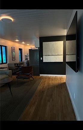 4th image of 223 SW 17th St #1-2