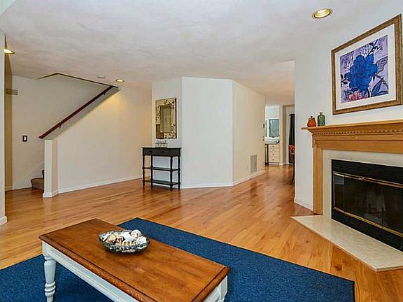 5th image of 37 Oceanwoods Dr