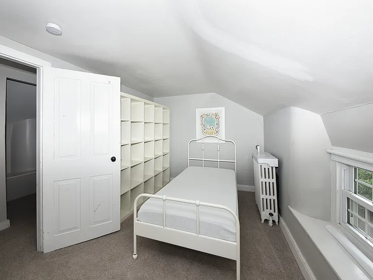 966 Paige Ct — Photo 35