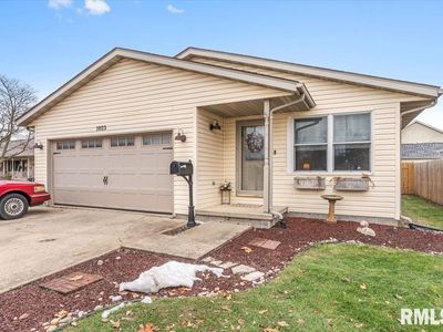 1023 W Van Buren St, Auburn, IL, 62615