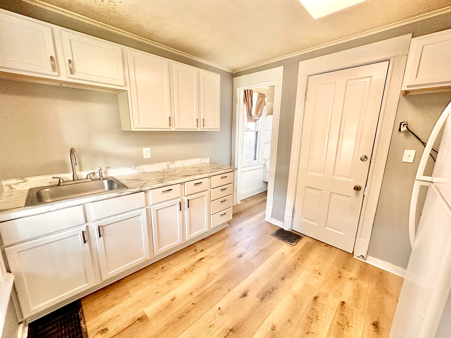 2 bed, 960 sqft, $1,150 — Photo 3