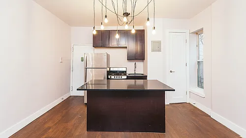 1912 Pacific St #3R Photo 1