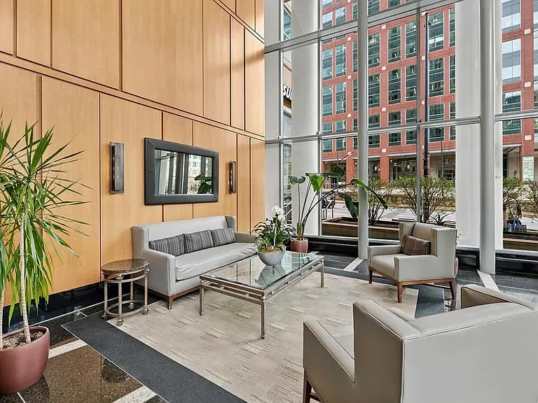 345 N La Salle Dr #4504 — Photo 17