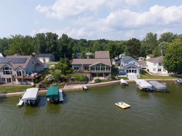 1550 N Shore Dr, Rome City, IN 46784