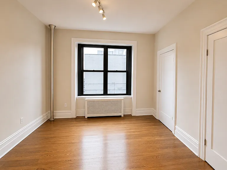 3495 Broadway #34 — Photo 4