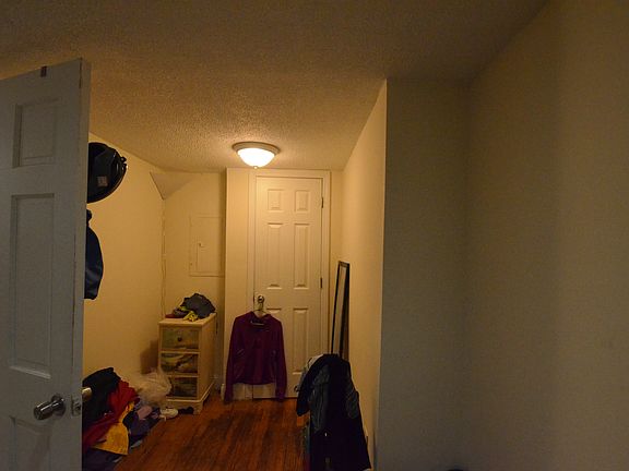 5th image of 103 Hemenway St APT B1