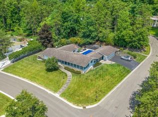 801 Skylane Ter, Endwell, NY 13760