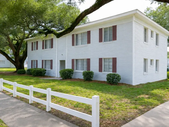 Sedgefield Apartments