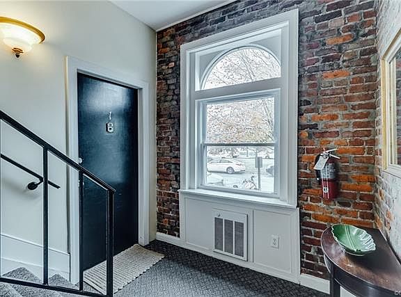 3rd image of 507 S Davis Ave APT 1