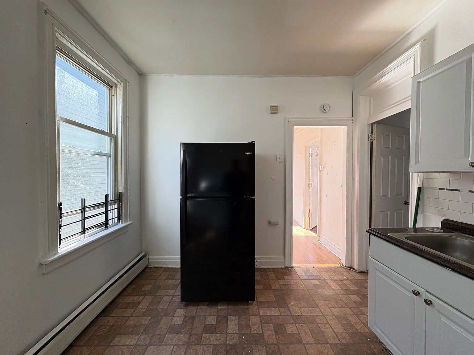 2 bed, 800 sqft, $1,750 — Photo 2