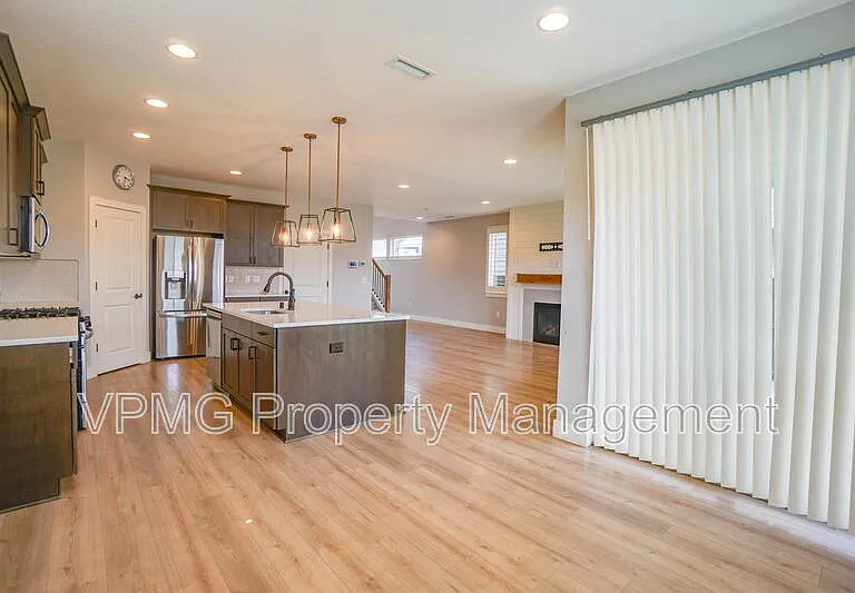12501 NE 102nd Way — Photo 14