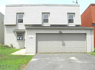 13 Inverness Ln, Middletown, CT 06457