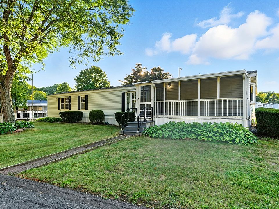 1st image of 26 Clayton Dr