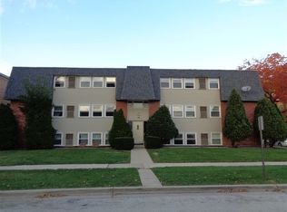 1288 Perry St #P11, Des Plaines, IL 60016