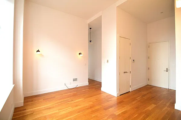 Rented by Hagstrom Management Inc | media 34