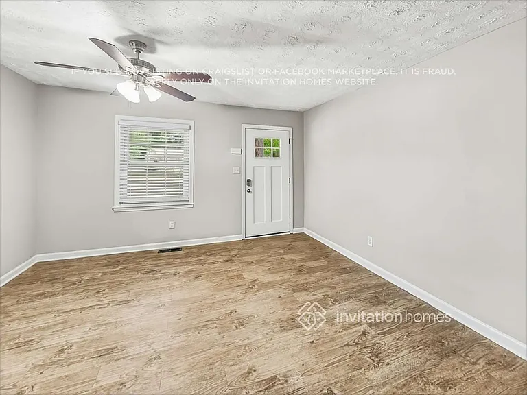 3455 Leisure Ln — Photo 4