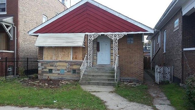 1st image of 6005 S Washtenaw Ave