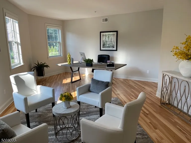 501 South Ave #214 — Photo 9