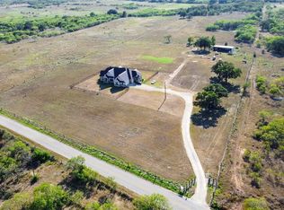 1881 Fox Trotter Rd S, Seguin, TX 78155