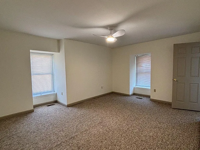 209 E 5th Ave #2 — Photo 11