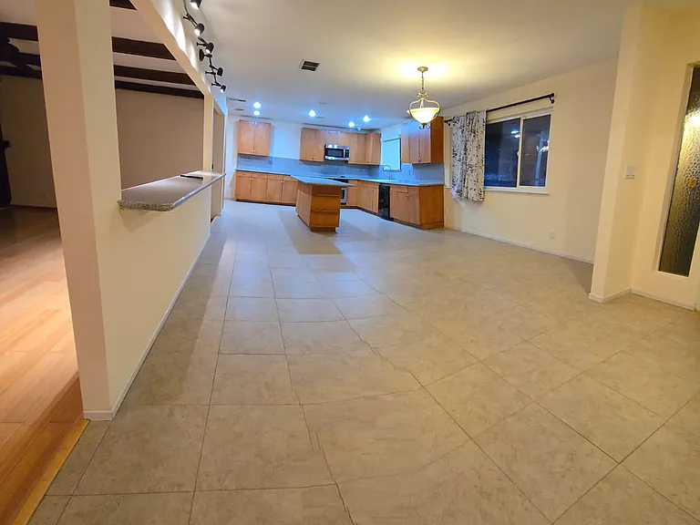 5170 E Huntington Ave — Photo 38