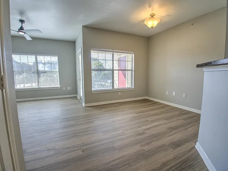 2320 Gracy Farms Ln #1323 — Photo 6