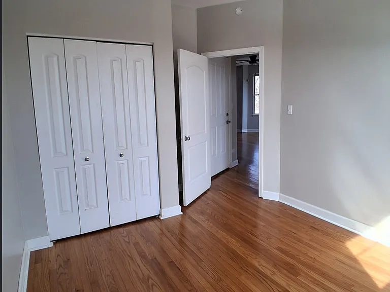 7722 S Cornell Ave — Photo 11