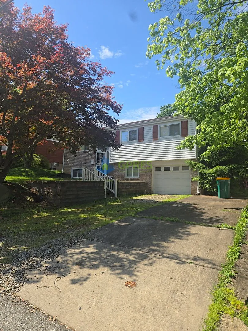 Building Photo - 205 Watson Ave