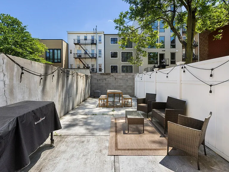 529 Jefferson St #1 — Photo 12