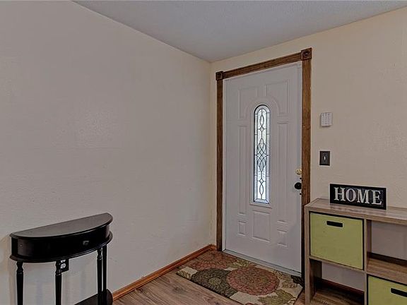 3rd image of 505 Houle Ave