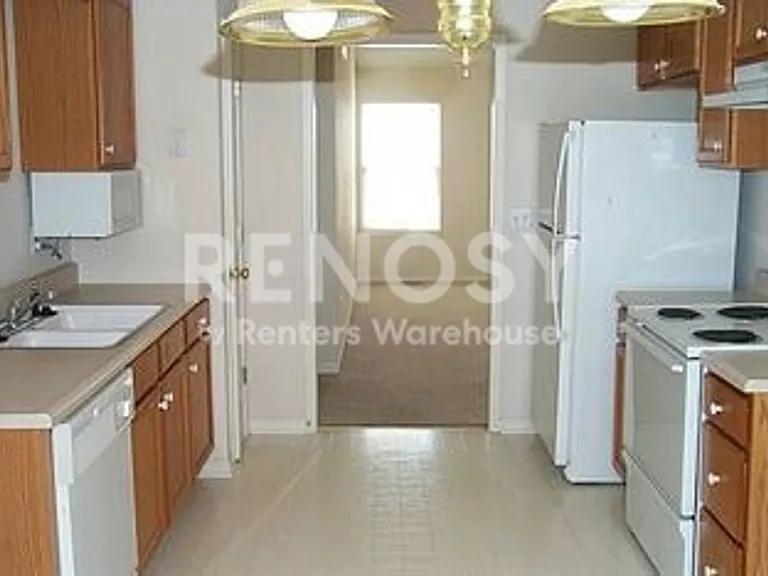 1500 Galway Ct — Photo 1