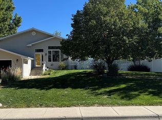 113 Treasure State Dr, Great Falls, MT 59404
